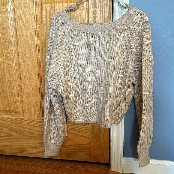 Cropped V-Neck Sweater - Picture 2 of 2